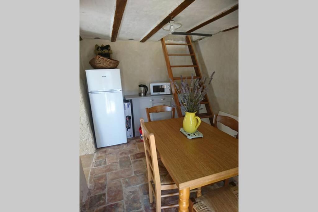 Cabanon Entoure De Montagnes Et D'Oliviers Villa นียงส์ ภายนอก รูปภาพ